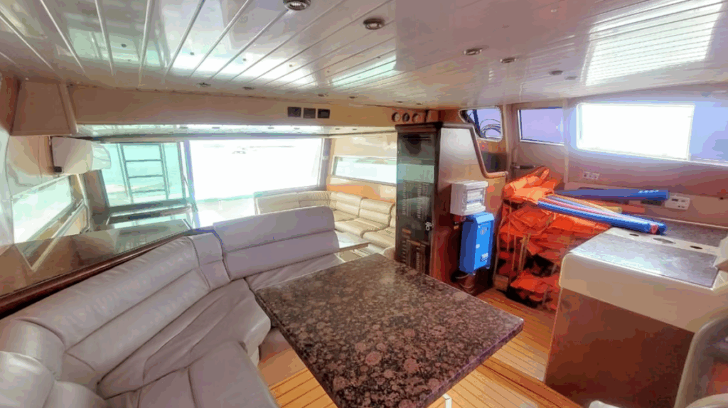 65ft Ferretti Yacht Rental Panama 💼 | Eventos Corporativos y VIP 13 Reserve un alquiler de yates de lujo en Panamá con Feeling Yachty - charters privados, catamaranes y excursiones por las islas de San Blas y la Bahía de Panamá. Todo incluido, precios transparentes.