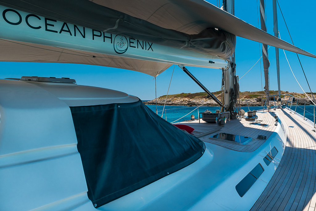 Ocean Phoenix 80ft Yate Panama 🌅 | Bluewater Charter 25 Reserve un alquiler de yates de lujo en Panamá con Feeling Yachty - charters privados, catamaranes y excursiones por las islas de San Blas y la Bahía de Panamá. Todo incluido, precios transparentes.