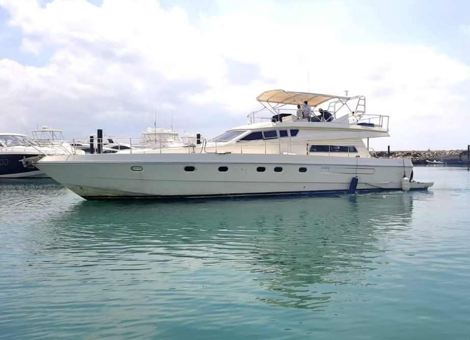 65ft Ferretti Yacht Rental Panama 💼 | Eventos Corporativos y VIP 15 Reserve un alquiler de yates de lujo en Panamá con Feeling Yachty - charters privados, catamaranes y excursiones por las islas de San Blas y la Bahía de Panamá. Todo incluido, precios transparentes.
