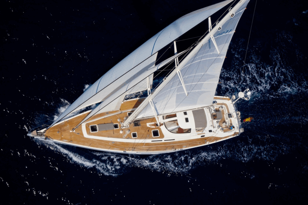 Ocean Phoenix 80ft Yate Panama 🌅 | Bluewater Charter 29 Reserve un alquiler de yates de lujo en Panamá con Feeling Yachty - charters privados, catamaranes y excursiones por las islas de San Blas y la Bahía de Panamá. Todo incluido, precios transparentes.