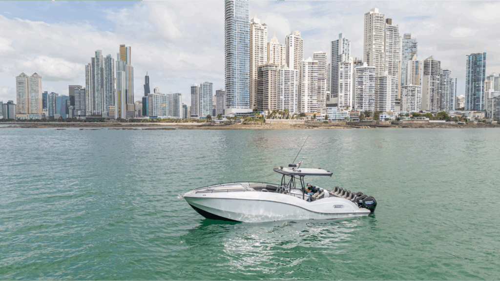 " Reserve un alquiler de yates de lujo en Panamá con Feeling Yachty - charters privados, catamaranes y excursiones por las islas de San Blas y la Bahía de Panamá. Todo incluido, precios transparentes