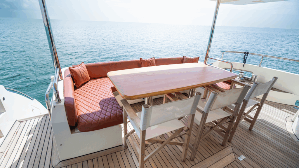 Reserve un alquiler de yates de lujo en Panamá con Feeling Yachty - charters privados, catamaranes y excursiones por las islas de San Blas y la Bahía de Panamá. Todo incluido, precios transparentes.