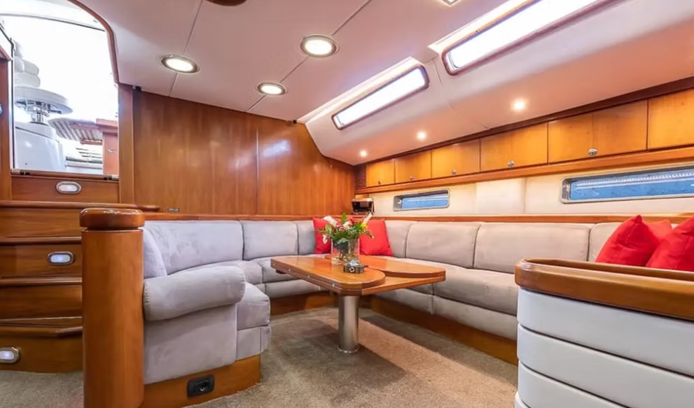 80ft Pendennis Ocean Phoenix Panama 🌅 | Premium Sailing Yacht 17 Reserve un alquiler de yates de lujo en Panamá con Feeling Yachty - charters privados, catamaranes y excursiones por las islas de San Blas y la Bahía de Panamá. Todo incluido, precios transparentes