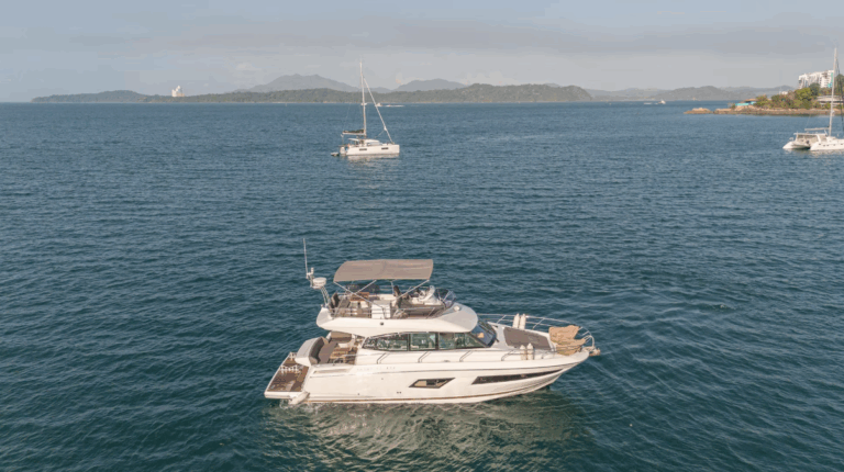 Book a luxury yacht rental in Panama with Feeling Yachty — private charters, catamarans, and island tours in the San Blas Islands and Panama Bay. All-inclusive, transparent pricing.