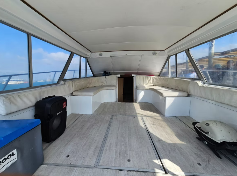 Book a luxury yacht rental in Panama with Feeling Yachty — private charters, catamarans, and island tours in the San Blas Islands and Panama Bay. All-inclusive, transparent pricing.