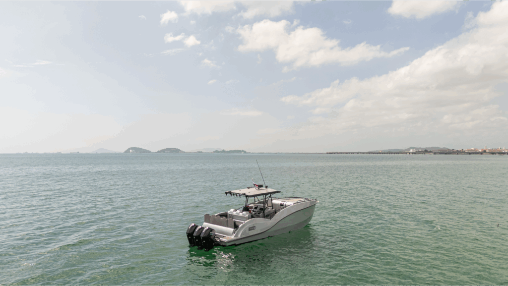 " Reserve un alquiler de yates de lujo en Panamá con Feeling Yachty - charters privados, catamaranes y excursiones por las islas de San Blas y la Bahía de Panamá. Todo incluido, precios transparentes