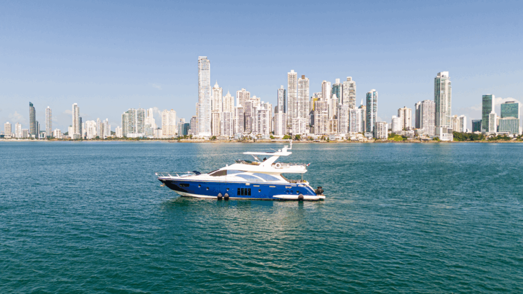 Reserve un alquiler de yates de lujo en Panamá con Feeling Yachty - charters privados, catamaranes y excursiones por las islas de San Blas y la Bahía de Panamá. Todo incluido, precios transparentes.