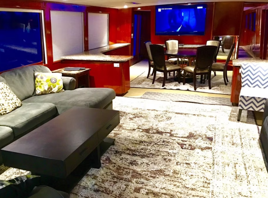 Reserve un alquiler de yates de lujo en Panamá con Feeling Yachty - charters privados, catamaranes y excursiones por las islas de San Blas y la Bahía de Panamá. Todo incluido, precios transparentes