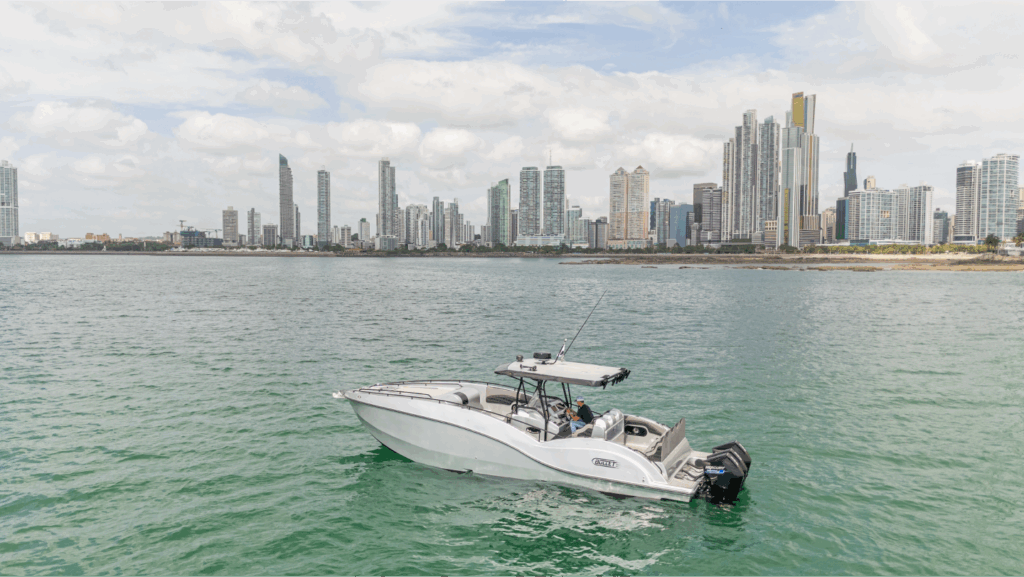 " Reserve un alquiler de yates de lujo en Panamá con Feeling Yachty - charters privados, catamaranes y excursiones por las islas de San Blas y la Bahía de Panamá. Todo incluido, precios transparentes