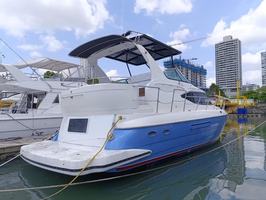 Reserve un alquiler de yates de lujo en Panamá con Feeling Yachty - charters privados, catamaranes y excursiones por las islas de San Blas y la Bahía de Panamá. Todo incluido, precios transparentes.