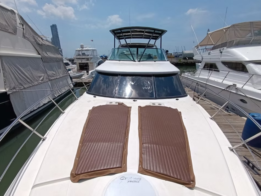 Reserve un alquiler de yates de lujo en Panamá con Feeling Yachty - charters privados, catamaranes y excursiones por las islas de San Blas y la Bahía de Panamá. Todo incluido, precios transparentes.