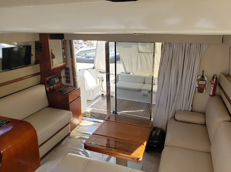 Reserve un alquiler de yates de lujo en Panamá con Feeling Yachty - charters privados, catamaranes y excursiones por las islas de San Blas y la Bahía de Panamá. Todo incluido, precios transparentes.
