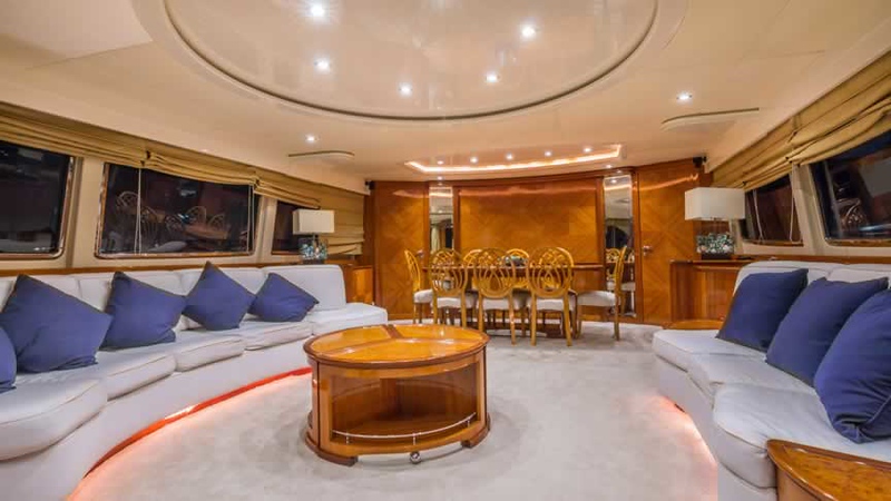 100ft Azimut "Millennium II" - Alquiler de Yates de Lujo | Epic Hotel, Miami Beach 10 %MAlquiler de yates en Miami%