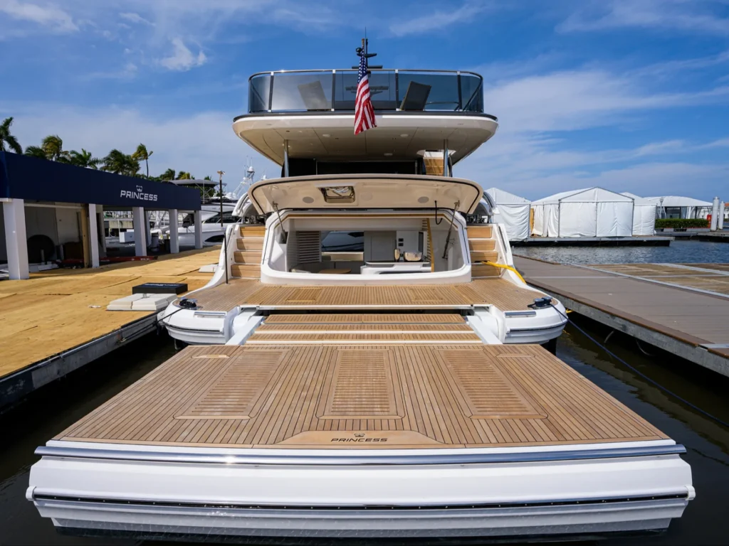 %MAlquiler de yates en Miami%