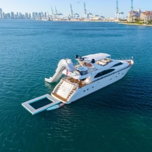 90ft Azimut “Day Dreaming” – Luxury Yacht Charter | Miami | Feeling Yachty