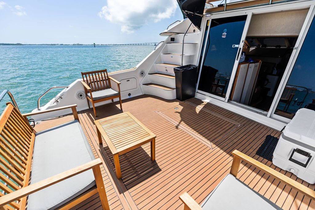48ft Sea Ray Bridge Yacht Rental Miami 🌙 | 15 ppl | Commercial License 3 %Miami Yacht Rentals%