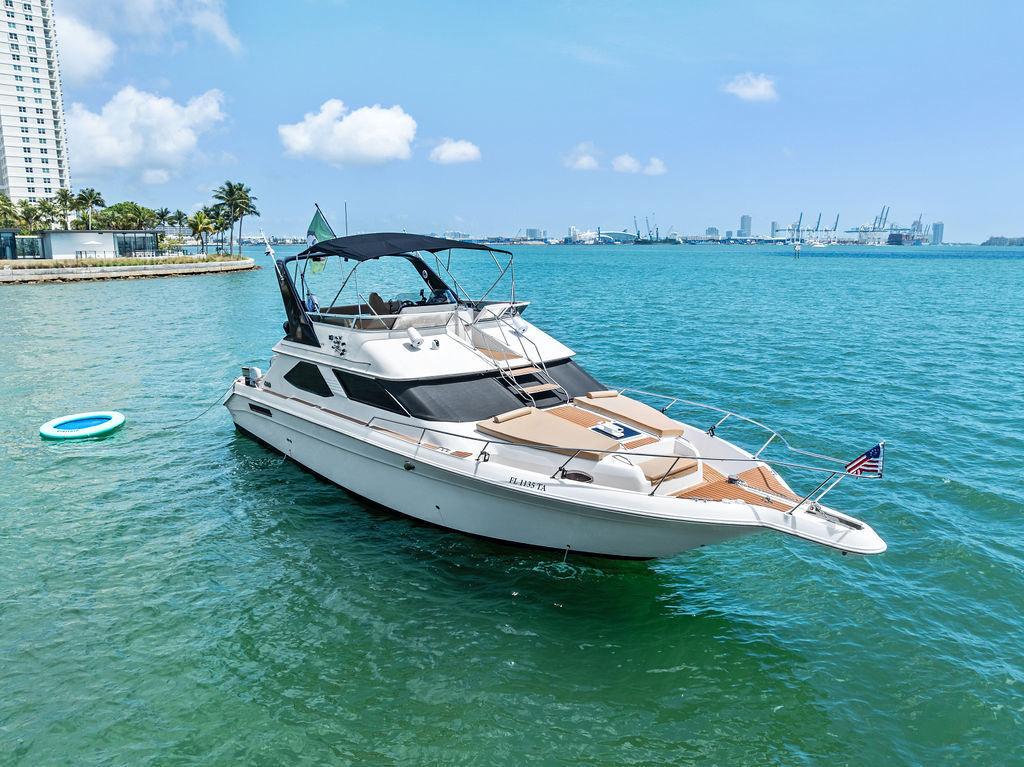 48ft Sea Ray Bridge Yacht Rental Miami 🌙 | 15 ppl | Commercial License 1 %Miami Yacht Rentals%