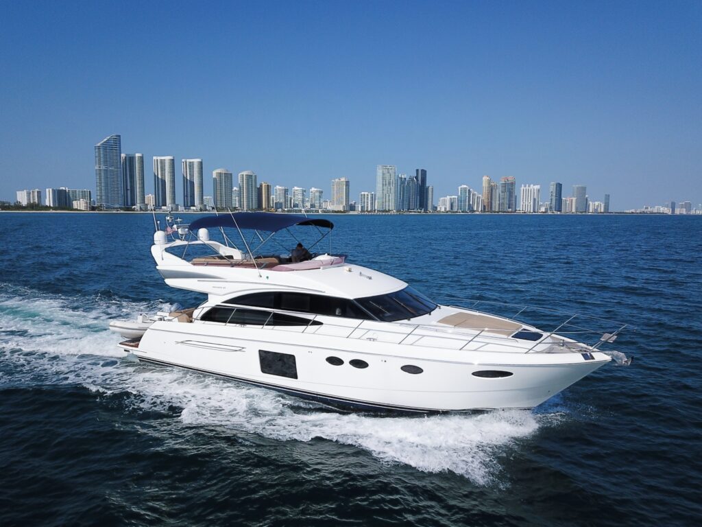 %MAlquiler de yates en Miami%