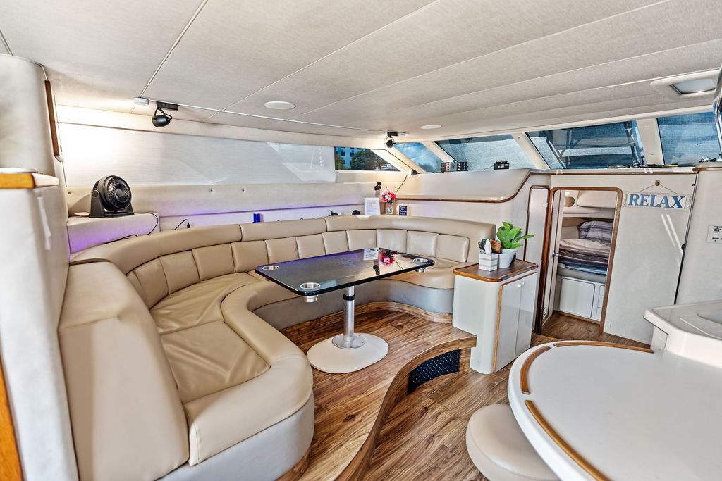 48ft Sea Ray Bridge Yacht Rental Miami 🌙 | 15 ppl | Commercial License 12 %Miami Yacht Rentals%