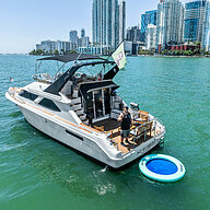 48ft Sea Ray Bridge Yacht Rental Miami 🌙 | 15 ppl | Commercial License 6 %Miami Yacht Rentals%
