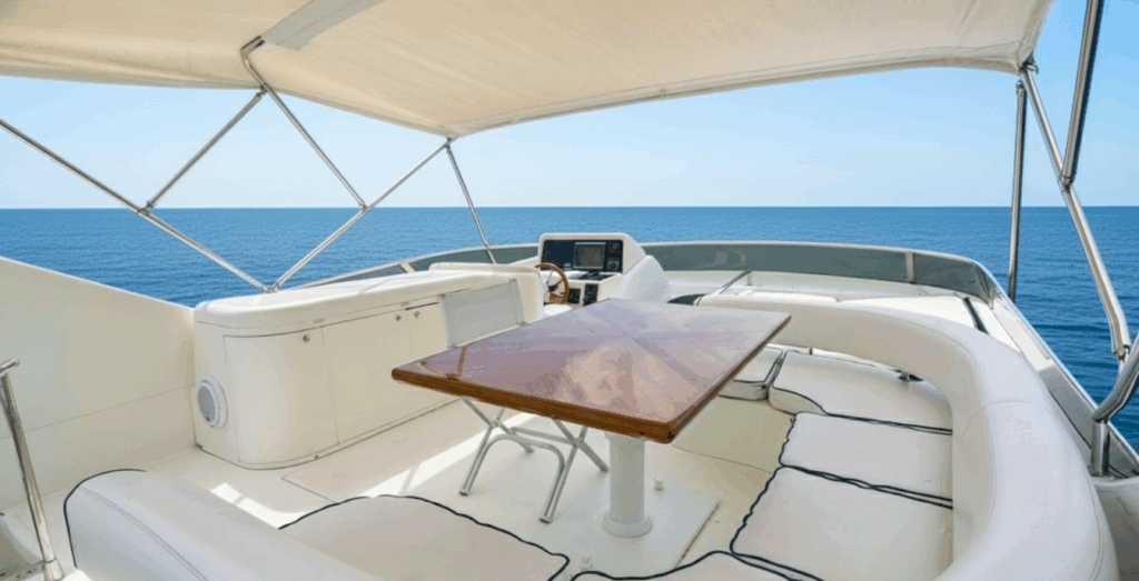 ✨80ft Uniesse Yacht Charter (Regal) - FREE HOUR 5 %Miami Yacht Rentals%