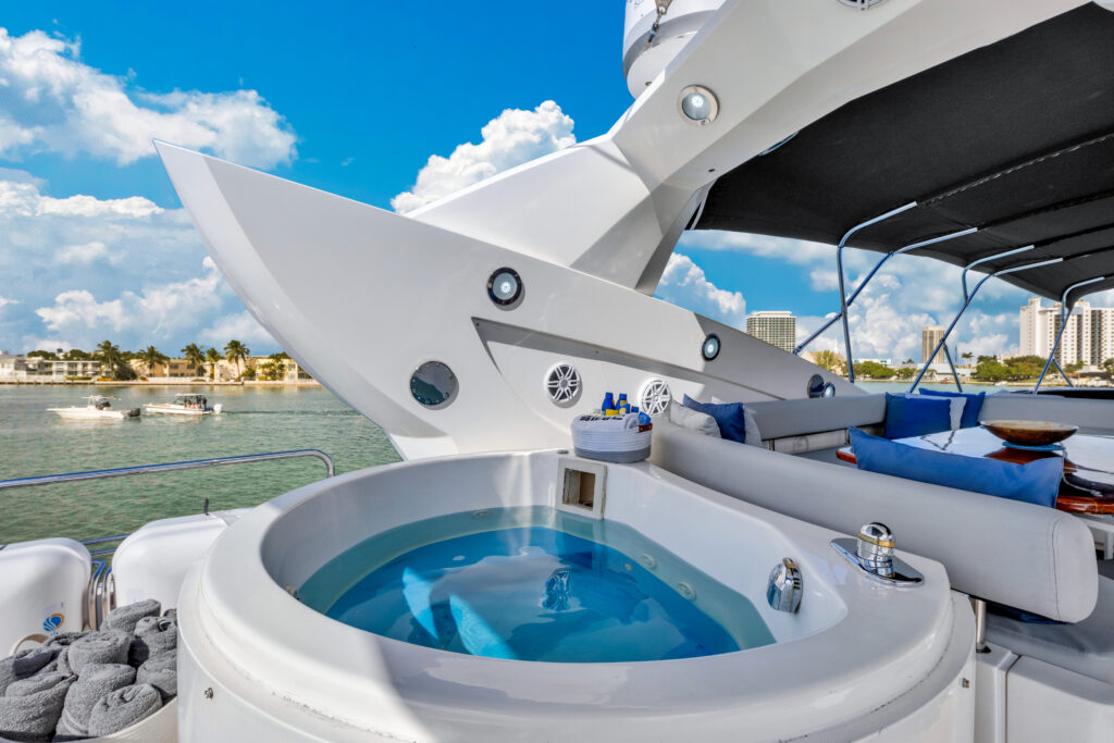 94ft Sunseeker Elite Luxury Yacht Charter | Miami Beach 💼 1 %Miami Yacht Rentals%