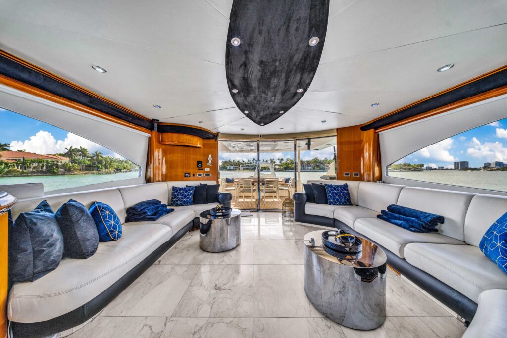 94ft Sunseeker Elite Luxury Yacht Charter | Miami Beach 💼 5 %Miami Yacht Rentals%