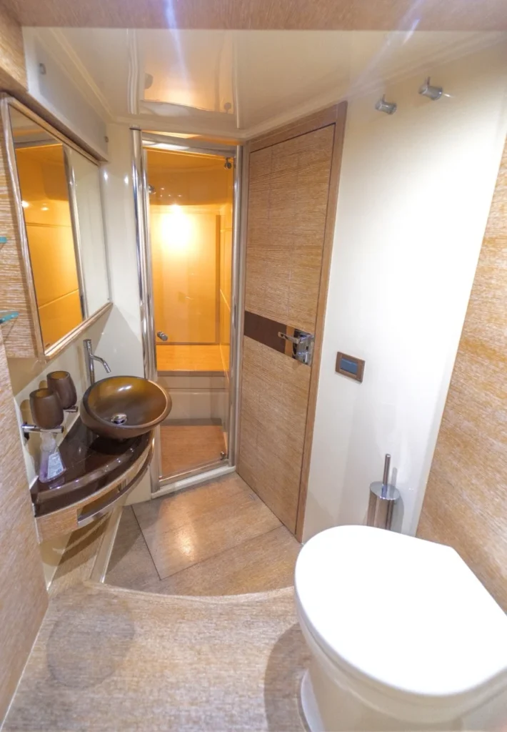 🌴 Titos — 65ft' Azimut Yacht Charter (Bayside) 7 %Miami Yacht Rentals%