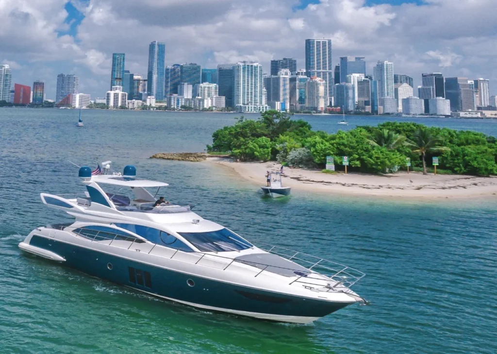 🌴 Titos — 65ft' Azimut Yacht Charter (Bayside) 3 %Miami Yacht Rentals%
