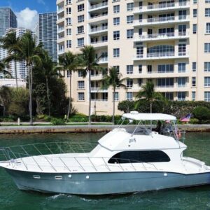 55ft Hatteras Yacht Rental Miami 🚤 | Exclusive Charter Adventure from $1,500 | Feeling Yachty