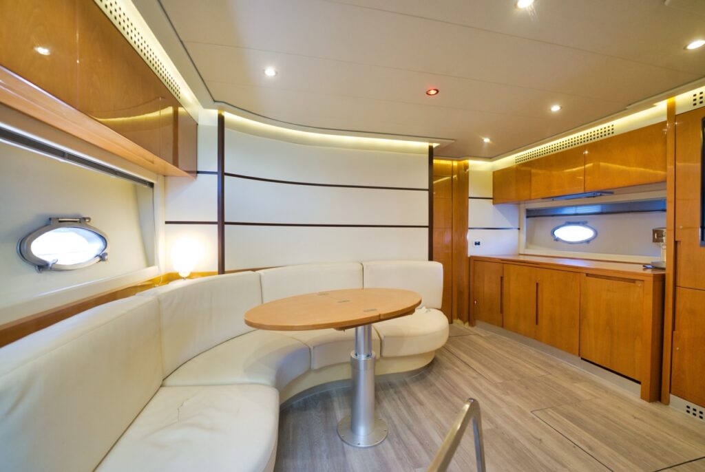 65ft Pershing “James Bond” – Feeling Yachty | Miami Yacht Rentals | 8 %Miami Yacht Rentals%