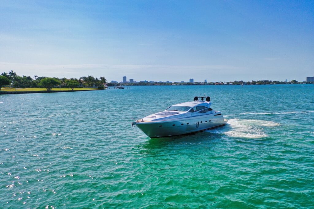 65ft Pershing “James Bond” – Feeling Yachty | Miami Yacht Rentals | 5 %Miami Yacht Rentals%