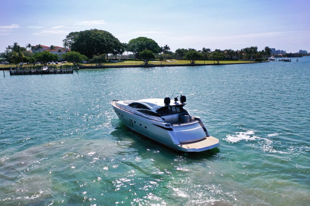 65ft Pershing “James Bond” – Feeling Yachty | Miami Yacht Rentals | 3 %Miami Yacht Rentals%