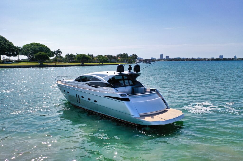 65ft Pershing “James Bond” – Feeling Yachty | Miami Yacht Rentals | 2 %Miami Yacht Rentals%