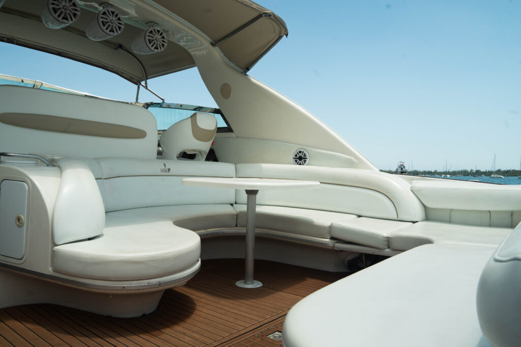 ✨ 50FT Sea Ray Sundancer “FANTASEA” | Miami Yacht Charter 4 %Miami Yacht Rentals%