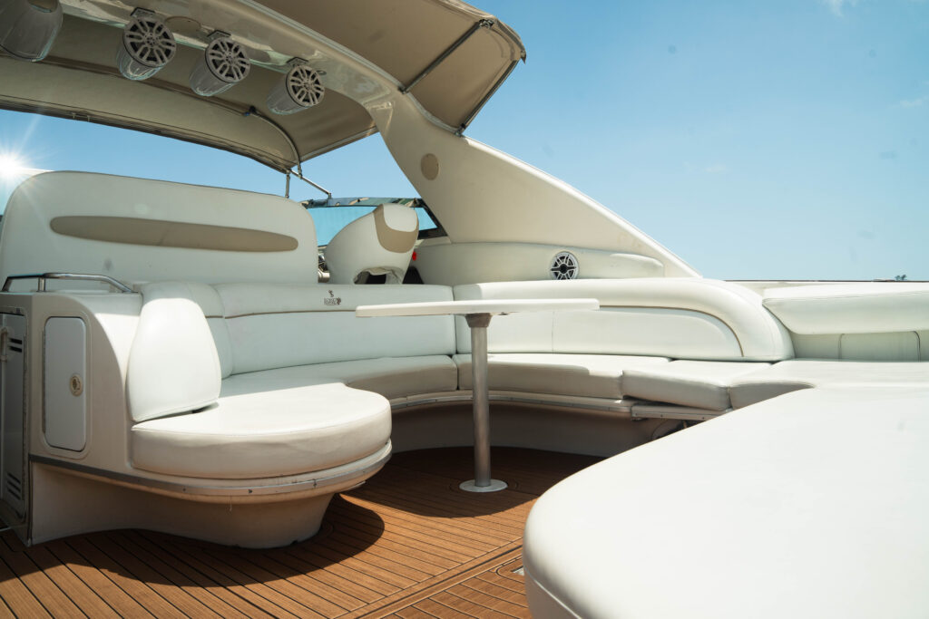 ✨ 50FT Sea Ray Sundancer “FANTASEA” | Miami Yacht Charter 12 %Miami Yacht Rentals%