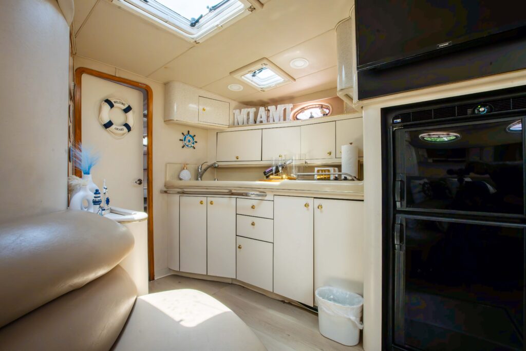 ✨ 50FT Sea Ray Sundancer “FANTASEA” | Miami Yacht Charter 8 %Miami Yacht Rentals%