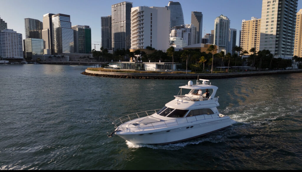 ✨ 55ft Sea Ray “Navigator” | Miami Yacht Charter 9 %Miami Yacht Rentals%