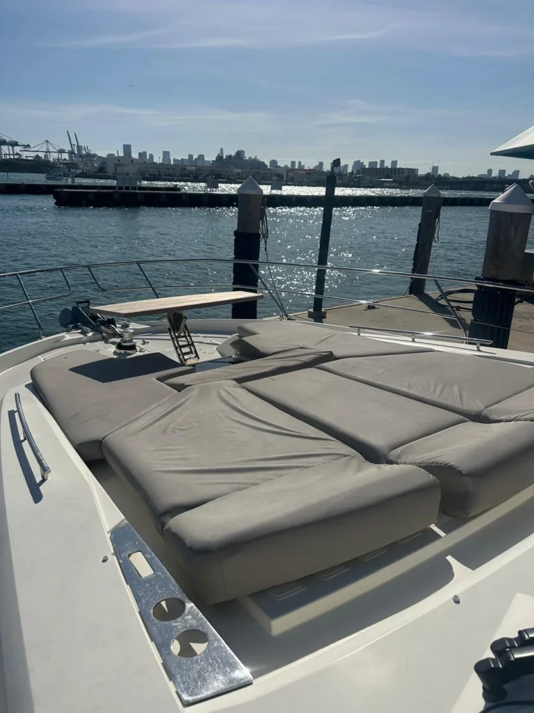 🔥 La Dolce Vita II -65ft' Prestige (2022) Yacht Charter — Venetian Marina Free Hour 3 %MAlquiler de yates en Miami%