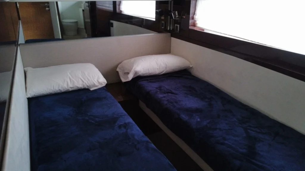 🔥 La Dolce Vita II -65ft' Prestige (2022) Yacht Charter — Venetian Marina Free Hour 3 %Miami Yacht Rentals%