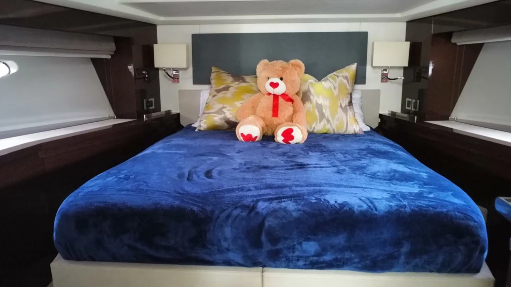 🔥 La Dolce Vita II -65ft' Prestige (2022) Yacht Charter — Venetian Marina Free Hour 5 %Miami Yacht Rentals%