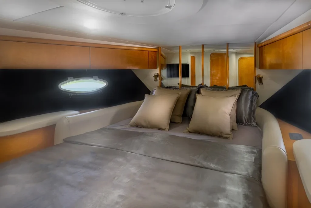 ✨Frenchy —60ft' Sunseeker Yacht Charter (Miami River) | Free Hour 9 %Miami Yacht Rentals%