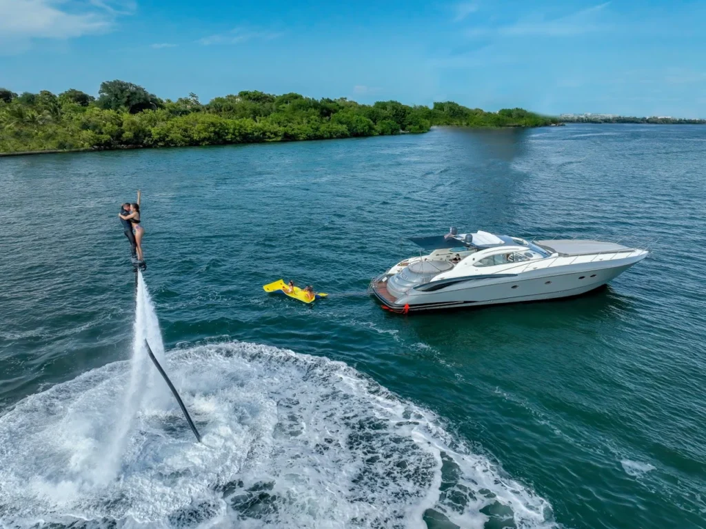 ✨Frenchy —60ft' Sunseeker Yacht Charter (Miami River) | Free Hour 8 %MAlquiler de yates en Miami%