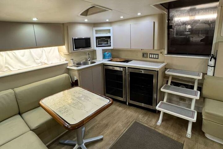 ✨ SeaRay Sundancer 45ft Orange | Miami Yacht Charter 8 %Miami Yacht Rentals%