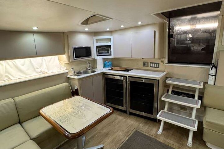 ✨ SeaRay Sundancer 45ft Orange | Miami Yacht Charter 10 %Miami Yacht Rentals%