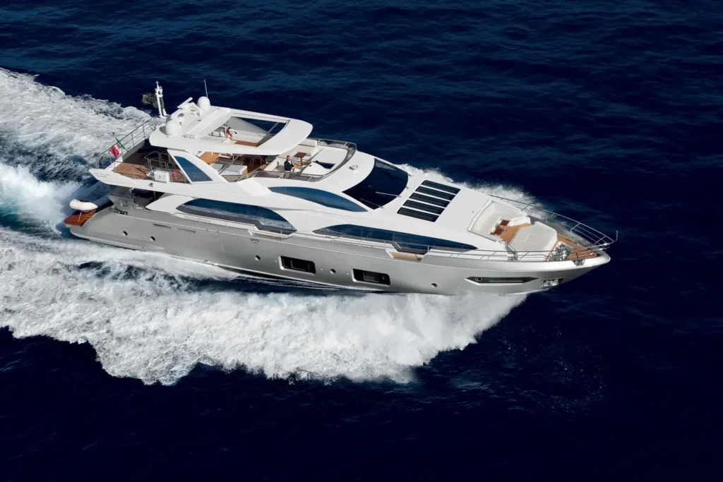 100ft Azimut - Alquiler de Yates de Lujo | Turnberry Marina, Miami 3 %MAlquiler de yates en Miami%