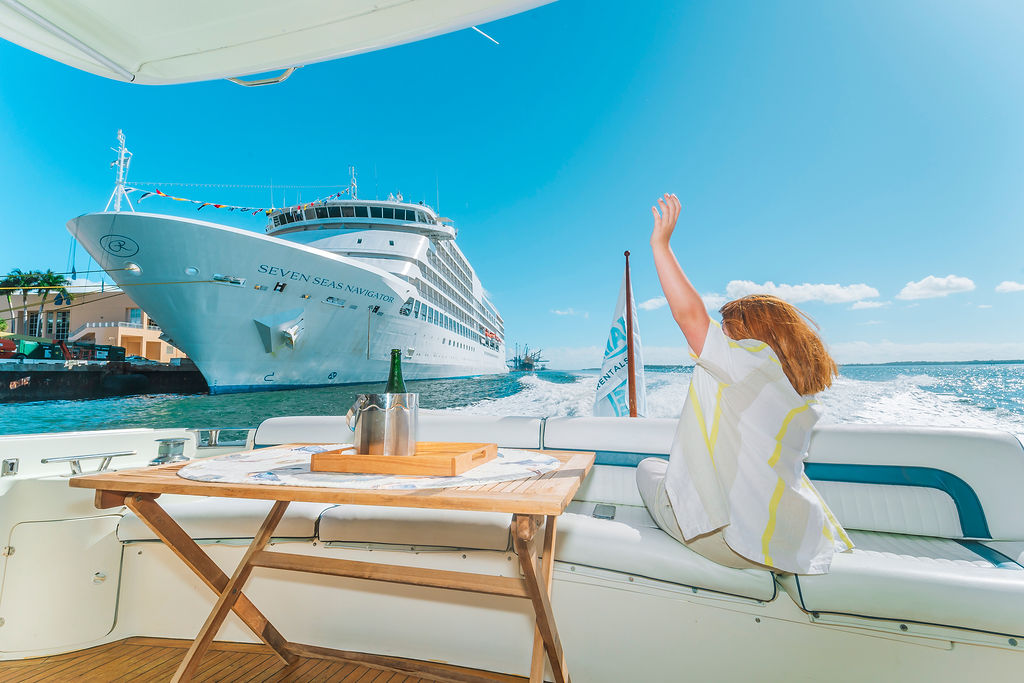 💙 Rodman — 60ft’ Slide Yacht Charter 3 %Miami Yacht Rentals%