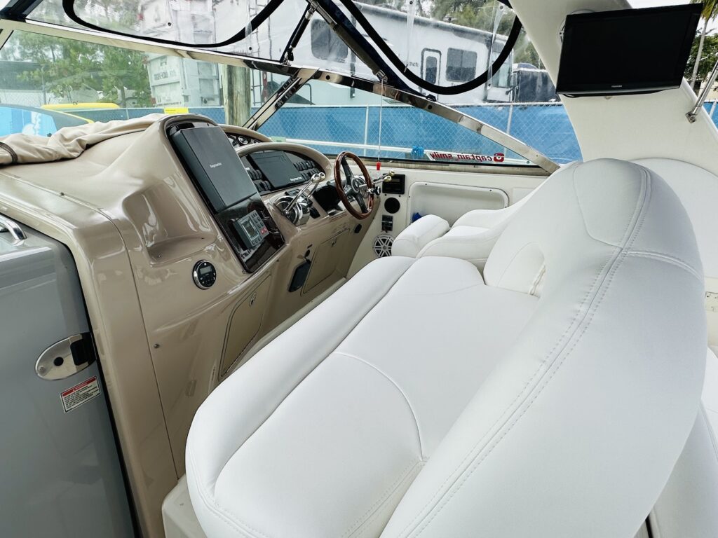 45ft Sea Ray Sundancer No ETA ✨ | Miami Yacht Charter 6 %Miami Yacht Rentals%