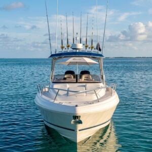 Omaigot Intrepid 29' Boat Rental in Panama | Fishing & Island Adventures From $900