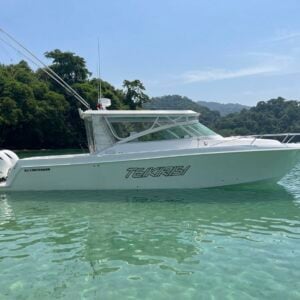 Teikirisi Contender 38' Express Boat Rental in Panama | Island Adventures From $1,500